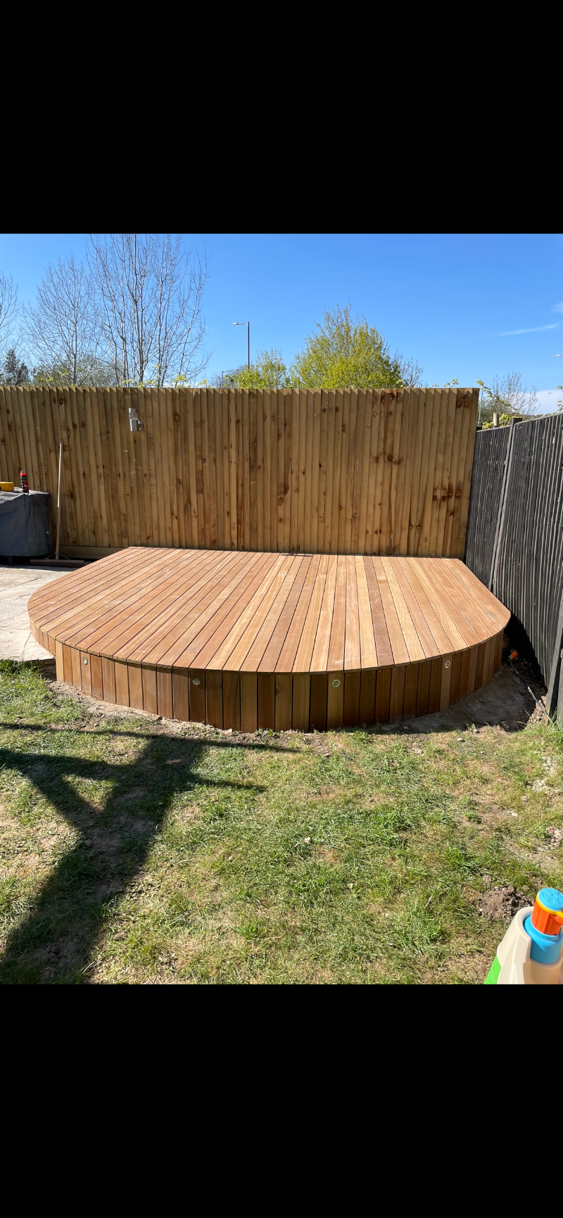 Curved hardwood garden decking